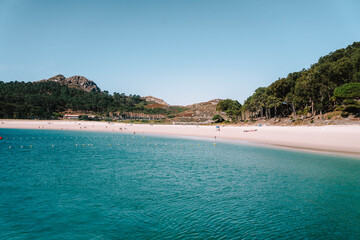 Playa salvaje y natural