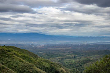 Obraz premium clouds over the mountains