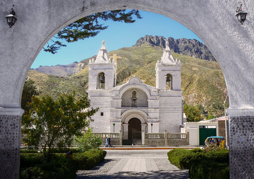 Chivay, a remote traditional village in the Andes mountains and gateway to the famous Colca Canyon, Peru, South America
