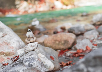 Piedras apiladas modo zen