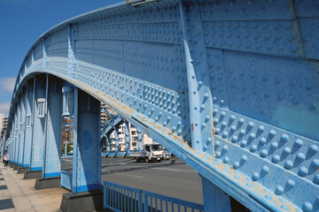 Puente azul 