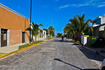Fototapeta na wymiar merida, yucatan, sisal, puerto, calle