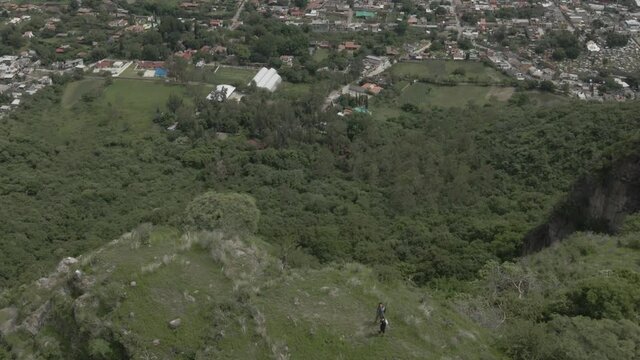 Vista Aerea De La Cima De Tlayacapan