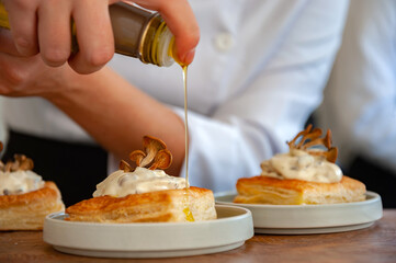 puff pastry with mushrooms and sour cream