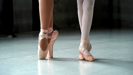 A close up on a ballerina feet during a ballet with focus © Shenzen Photo Lab