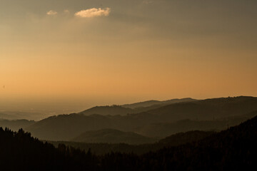 Fototapeta premium mountains and sunset