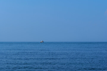 Fototapeta premium A view of the beach on a clear day in mid-summer