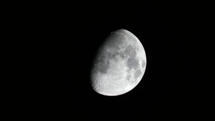 Una bonita noche de otoño con una luna a la altura de la situacion © Ian