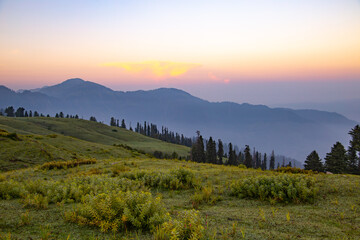 Plakat lush green landscape mountains - siri paye Medows cloudy sky in early morning meadow in the mountains