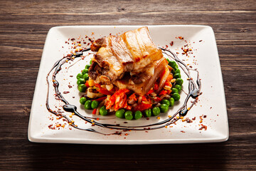 Roasted ribs with vegetables
