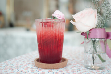 Fresh iced tea roselle in glass