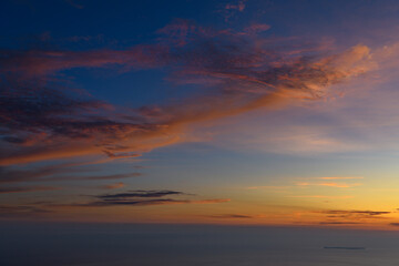 Fototapeta na wymiar 鳥海山から見た日本海の夕暮れ
