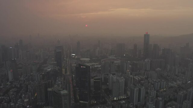 Dense fog in Guangzhou during sunset
