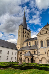 Fototapeta na wymiar Kirche der Abtei Brauweiler