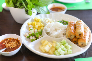 Vietnamese Meatball Wraps (Nam Neung)