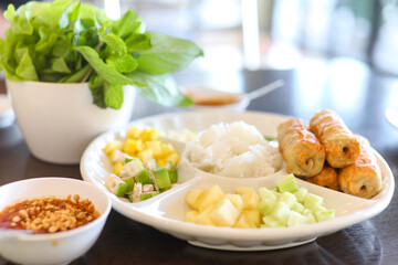 Vietnamese Meatball Wraps (Nam Neung)