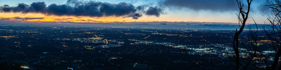 Fototapeta premium sunset over the mountains