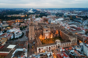 Fototapeta na wymiar Seville Cathedral aerial view