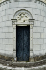 Schmalle Schmiedet&uuml;r