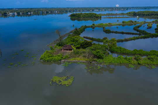 abandoned boats and distroyed house near kochi city