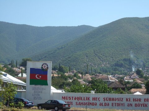 Sheki, Şeki, Shake it! Ganca, Ganja, Gotya!