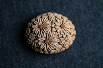 Clay egg from the state of Oaxaca Mexico, handmade crafts / Huevo de barro del estado de oaxaca México, artesanía hecha a mano