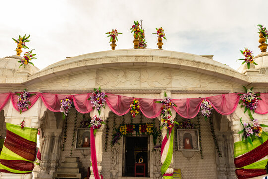 jal mandir pawapuri lord mahavir jain temple