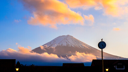 Close up of Fuji Mountain and cloud 4