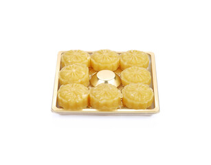 Mung bean cake (lvdougao) is a traditional and popular Chinese dessert in summer. In traditional Chinese medicine, mung beans have a cold property, help to protect body from hot temperature in summer