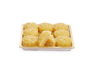 Mung bean cake (lvdougao) is a traditional and popular Chinese dessert in summer. In traditional Chinese medicine, mung beans have a cold property, help to protect body from hot temperature in summer