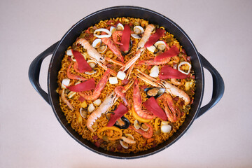 Traditional fideua from Alicante (Valencia, Spain): Shirims, prawns, Norway lobsters, squid, mussels, clams...
