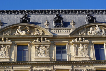 Fa&ccedil;ade du Louvre
