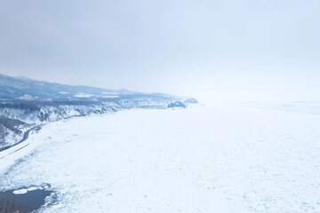 流氷に覆われた知床の海 © ひでぼう