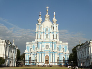 Fototapeta na wymiar cathedral in Sankt-Peterburg