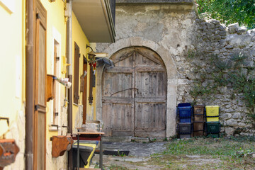 Fototapeta na wymiar Le vie dell'Abruzzo a Castel di Sangro