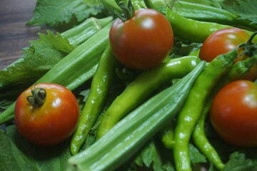 複数の夏野菜