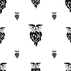 Vecto rseamless background, retro pattern, ethnic doodle collection, tribal design. Hand drawn illustration with indian dreamcatchers and feathers on the white background