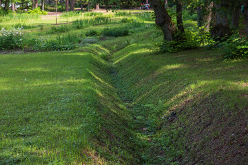 drainage ditch aeration with lawn green altorki.
