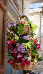 Fototapeta na wymiar colorful flowers in a hanging basket