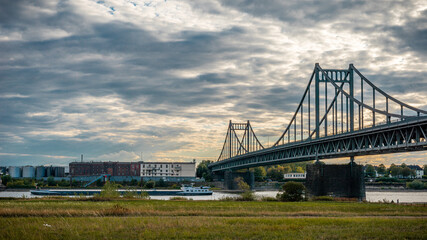 Krefeld Hafen Industirie Brücken © Marcus Retkowietz