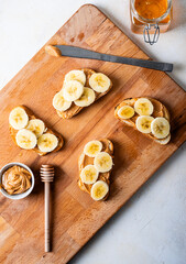 Fototapeta na wymiar breakfast sandwiches with peanut butter and banana