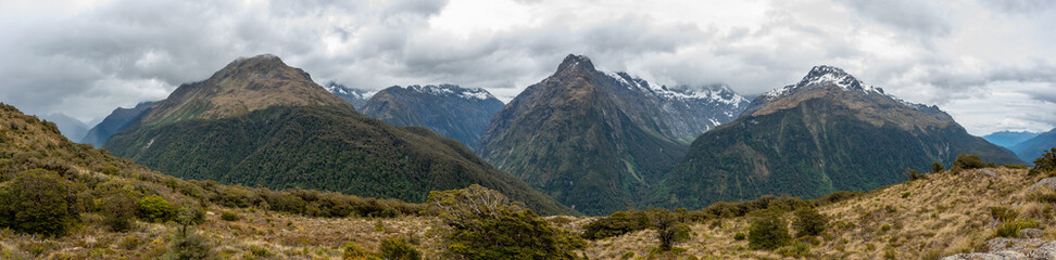 Obraz na płótnie Canvas Panoramic view from Key Summit to the mountains of Fiordland National Park, Southland/New Zealand
