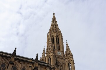 Fototapeta na wymiar La cathédrale du bon pasteur dans Saint Sébastien vue de l'extérieur, ville de Saint Sébastien, Espagne