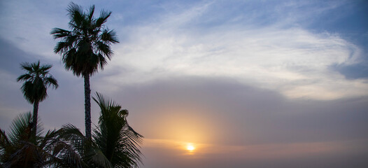 Fototapeta na wymiar Dramatic sunset caught in Dubai, UAE