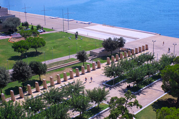 Fototapeta na wymiar waterfront from the White Tower in Thessaloniki