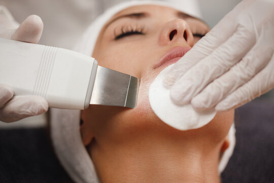 Ultrasonic Facial Cleansing In A Beauty Salon