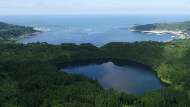 《秋田県男鹿市》八望台の空撮