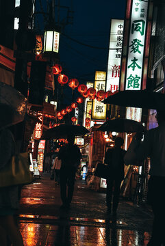 雨の横浜中華街