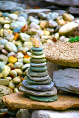 steine aufeinander meditation
