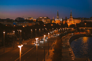 Fototapeta na wymiar Streets of Moscow at night, night illumination and lights from cars